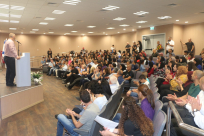  بالصور: جمهور  غفير يُشارك في حفل تدشين مدرسة يافا المستقبل الثانوية